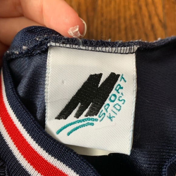 USA BASKETBALL SPORTS JERSEY 🇺🇸 - Picture 3 of 4